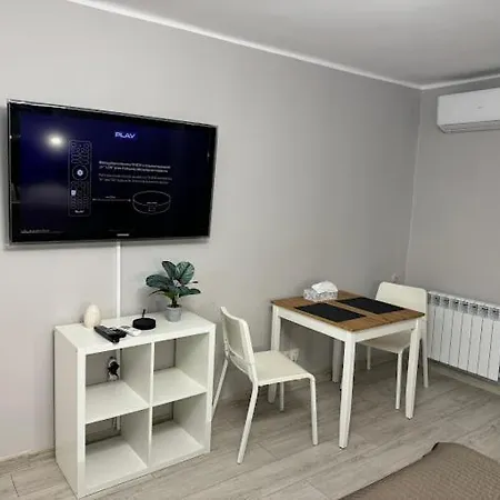 Przystanek Aleja Korfantego 8