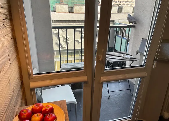 Przystanek Aleja Korfantego 8