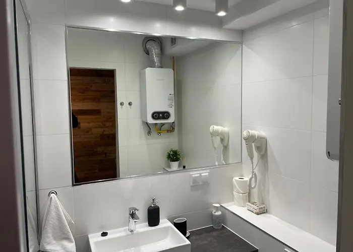 Przystanek Aleja Korfantego 8 Διαμέρισμα *