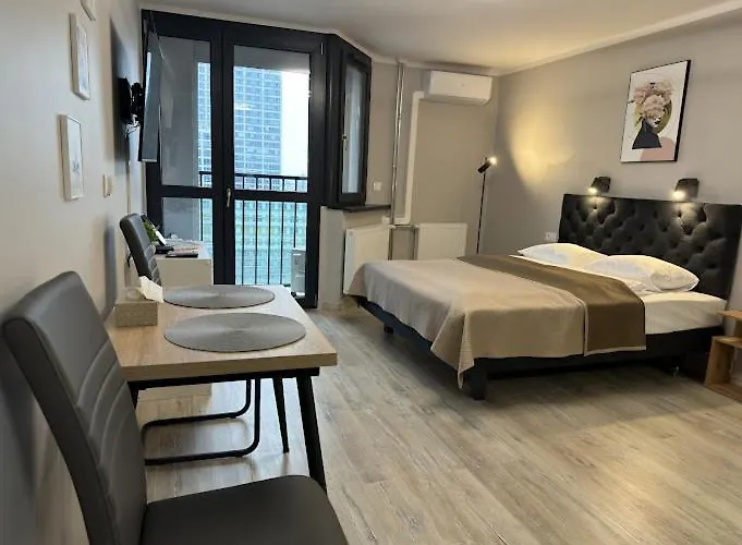 Przystanek Aleja Korfantego 8 Διαμέρισμα *