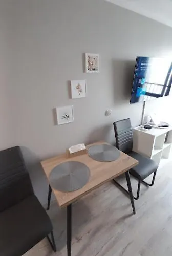 Διαμέρισμα Przystanek Aleja Korfantego 8 Κατοβίτσε